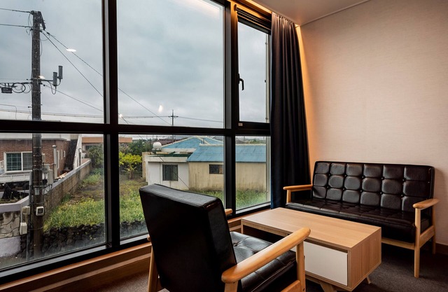 Sunrise Hotel Seopjikoji