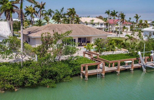 Sunrise Retreat 3bed/2bath | 3 Bed, 2 Bath