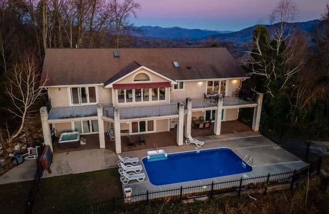 Sunrise/Sunset Mnt View Pool home!