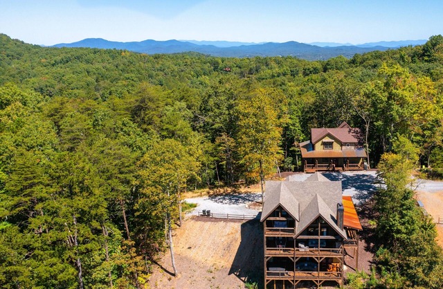 Sunrock Mountain Dream I & II ~ 2 SideBySide Luxury Cabins