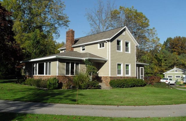 Sunset Beach Cottages #1 - Lake Michigan Shoreline