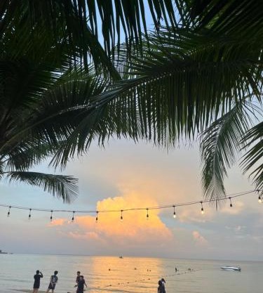 Sunset Beach Hotel