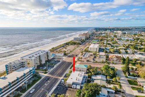 Sunset Beach Suite 10! Across from Beach Access & Pet Friendly! Enjoy Fall Promo for Mondays & Thursdays!