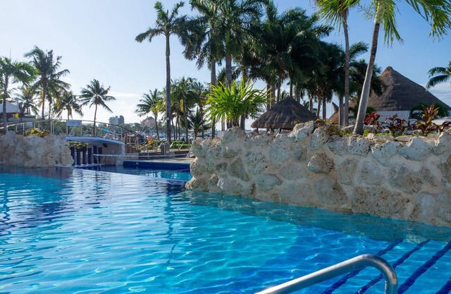 Sunset Marina Resort & Yacht Club
