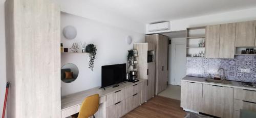 Sunset of the Seas - Blaxy