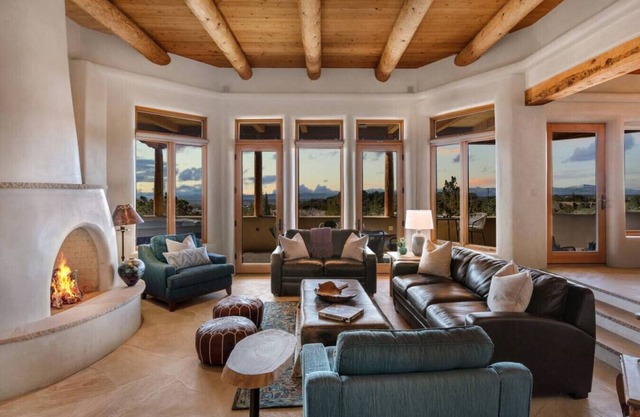 Sunset views, Hot tub, Game Room