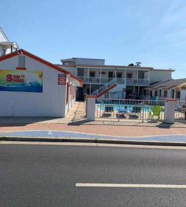 Sunshine Motel