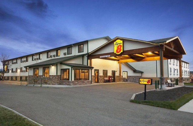 Super 8 by Wyndham Bozeman