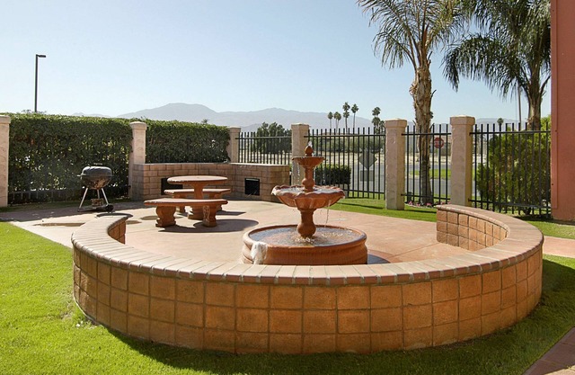 Super 8 by Wyndham Indio