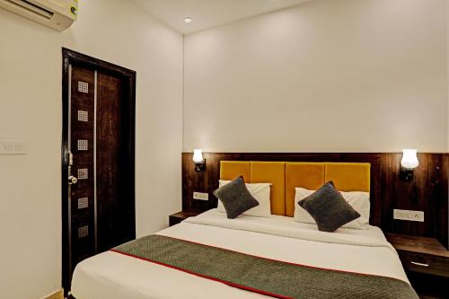 Super Collection O Sector 55 Noida Near Noida Stadium