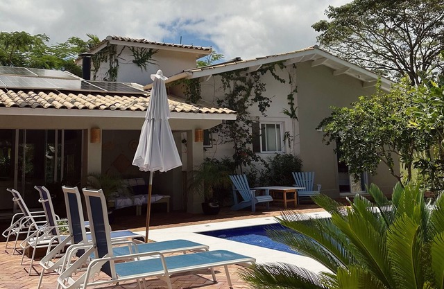 Super equipped High Standard House_6 suites, Air + Heated Pool + Space