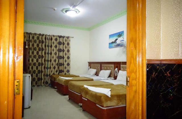 Super OYO 945 Dream Touch Hotel