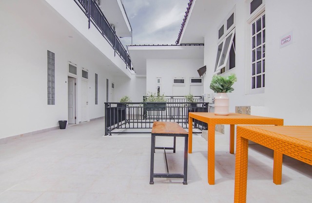 Super OYO Capital O 90342 Kemang Garden