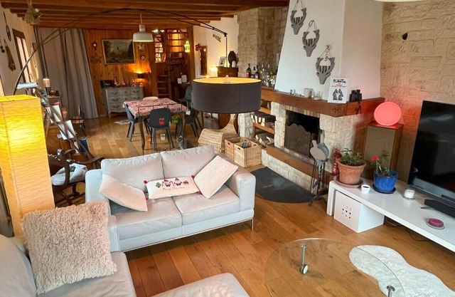 Superb Chalet in a quiet location, garden and private parking, near Paris and Disney.