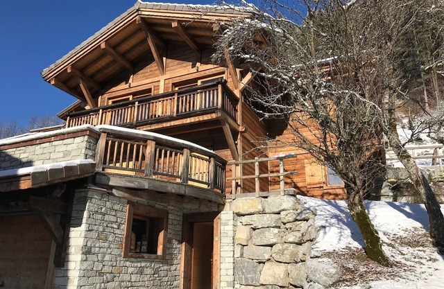 Superb Family Chalet in Morzine, 8-10 people, near center and shuttles