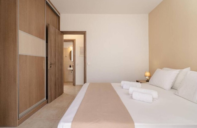 Superior Deluxe Apartment Garden View | Evripus Suites Naxos
