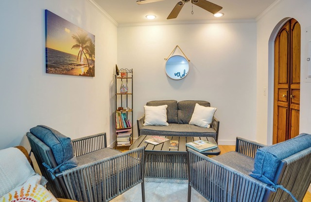 Surfer's Paradise: Waialua Condo Steps to Beach!