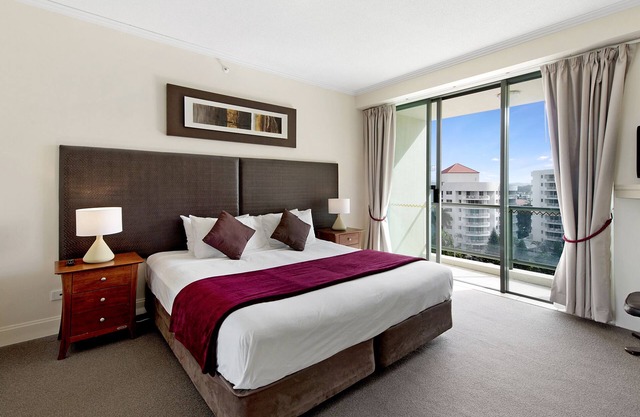 Surfers Paradise Comfortable Surfers Suite