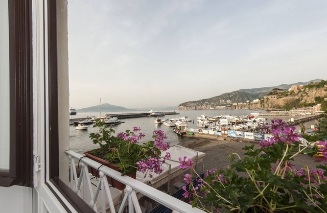 Surriento Suites