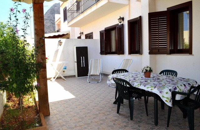 Sv001 Appartamento Agrusa con Giardino e bbq