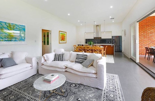 SWAINE HOUSE a stunning & classic luxurious villa