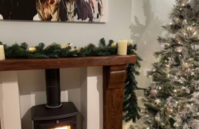 Swallow Cottage, a cosy, Country Retreet