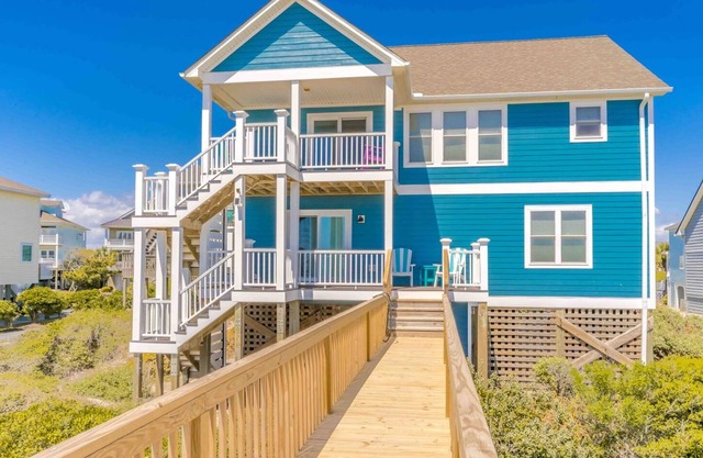 Sweetwater Landing - Amazing 5BR, Oceanfront Home with Comm. Pool!
