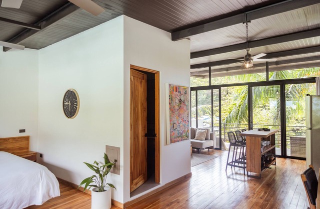 Swell boutique hotel suite 3 Penthouse - Prime Location