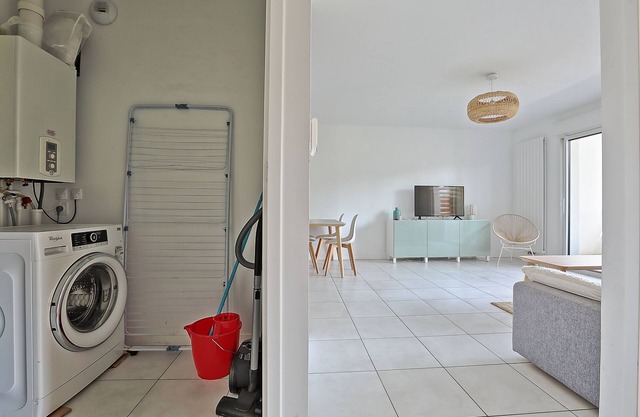 T2 cosy with terrace parking, beach nearby, Acotz