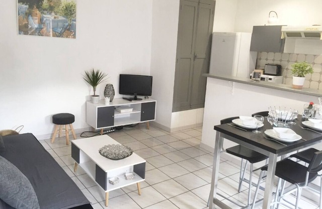 T2 independant + terrace; Vedene, near Avignon