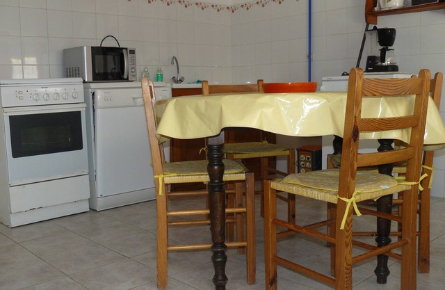 T2 nice quiet and sunny ground floor 20 minutes by tram from the center of MONTPELLIER