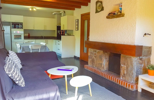 T3 apartment ideally located in the village (all on foot).