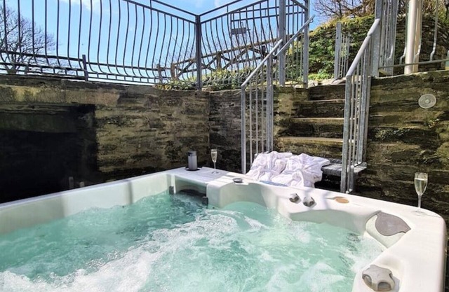 Ta Mill Millers Cottage in a Stunning Retreat