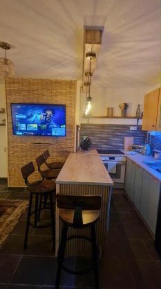 Taff Cottage - Cosy & stylish getaway by River Taff