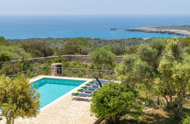 Talaia D'artrutx - Villa With Private Pool
