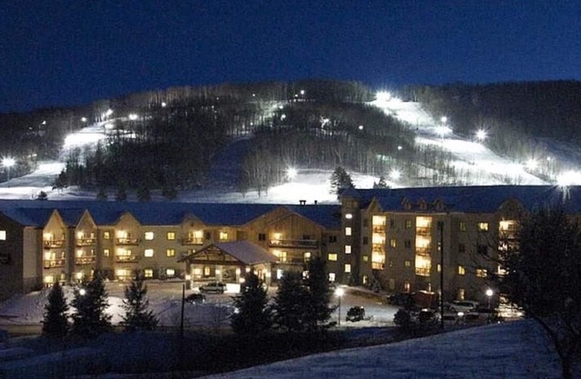 Tamarack Club At Holiday Valley Ski in/out Deluxe Condo w/Mini Kitchen Sleeps 4