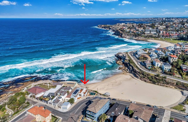 Tamarama Apartments - Penthouse with 3 bedrooms