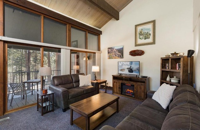 Tamarron PineCone 818