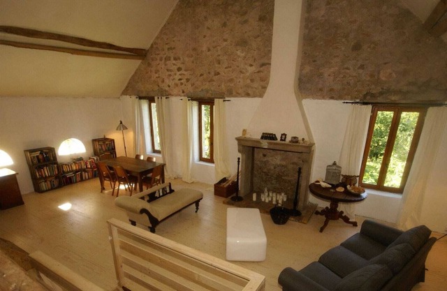 Tastefully quiet cottage in the Morvan, in Saint-Germain-des-Champs
