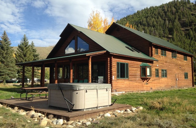 Taylor Canyon Home with Mountain Views and Private Fishing