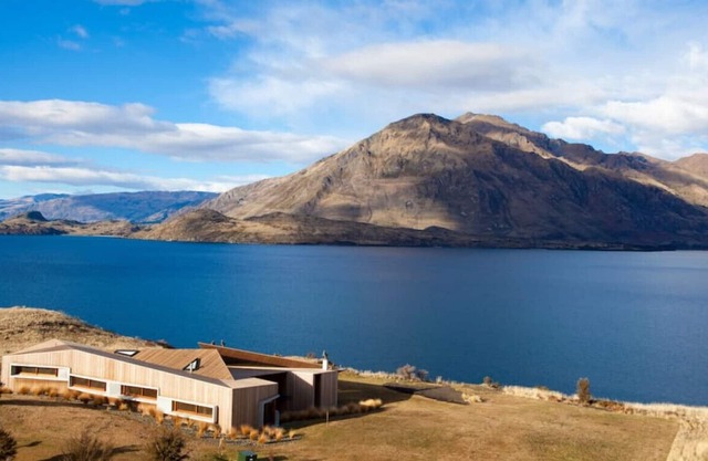 Te Kahu | Architecturally designed villa | Private lake access