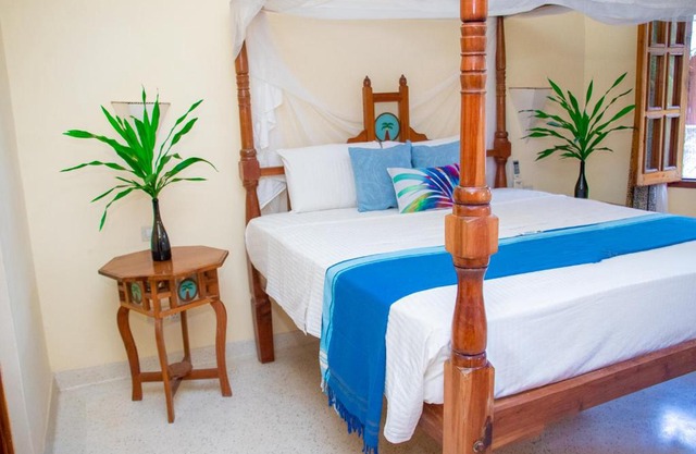 Tembo Beach Cottage 2