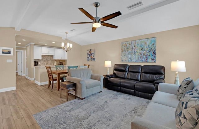 Tennis Village 52a 2 Bedroom Condo by Redawning