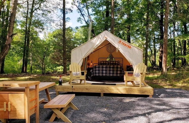 Tentrr Signature Site - Boulder Point with full baths