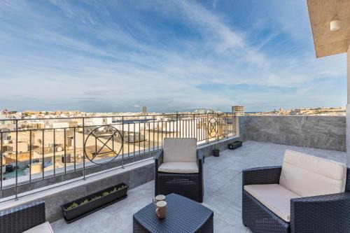 Terrace View - Stylish 2 Bedrooms Penthouse AC-WIFI