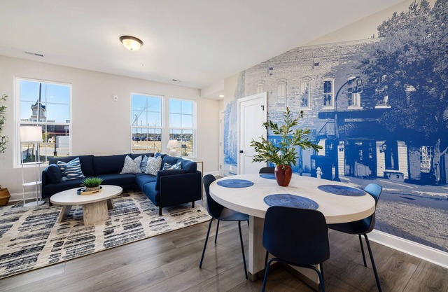Tessa - Luxury 3 BR Retreat + Garage