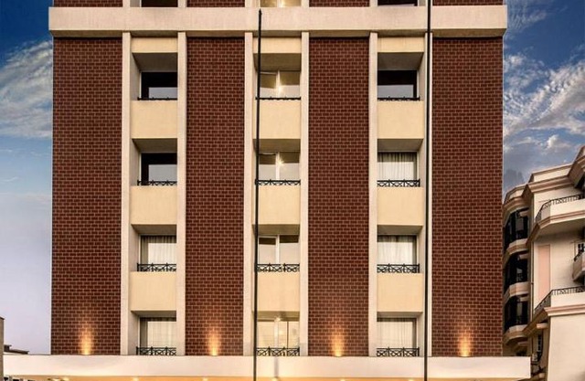 The Altruist Business Hotel Hitech