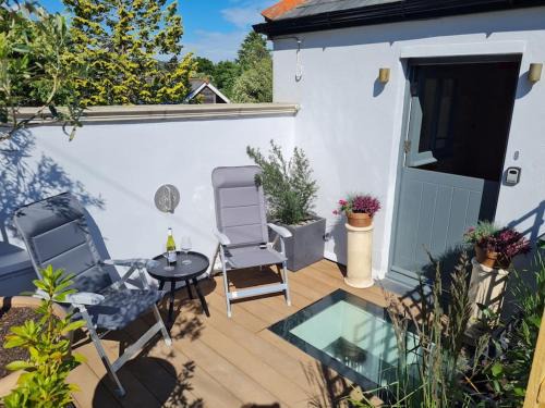 THE ANNEX, Lostwithiel Small Double Bed, Private Parking, Quiet Location
