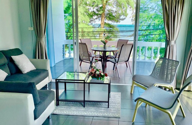 THE BEACH CHA AM Suites