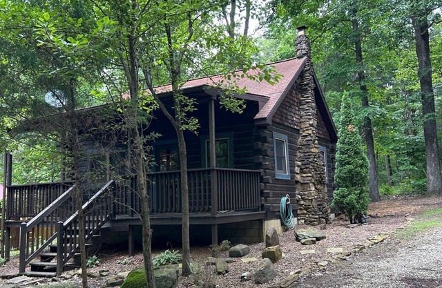 The Bear's Den at Patoka Lake adjacent to the Hoosier National Forestn